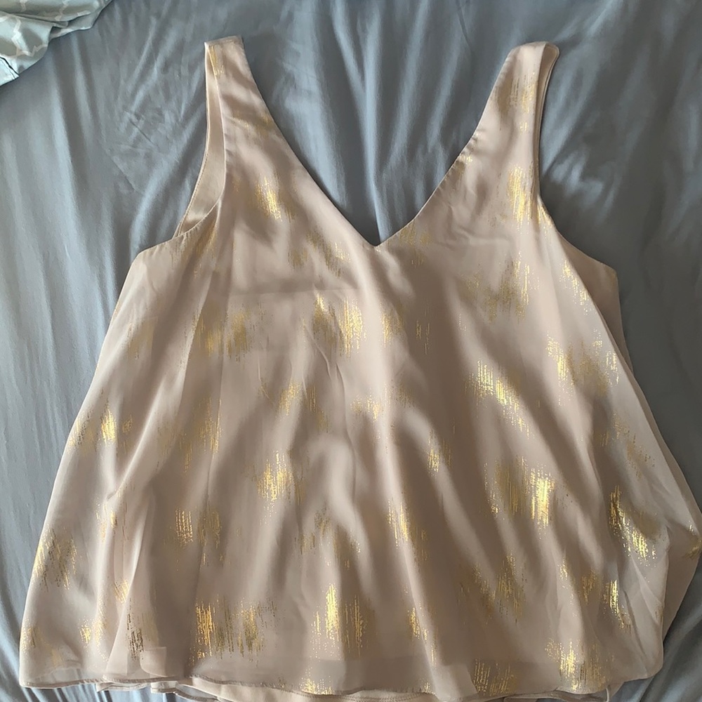 Light and flowy v-neck (front and back) sleeveless